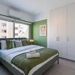 Hazel - 2-bedroom In Apartamento