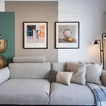 Hazel - 2-bedroom In Apartamento *