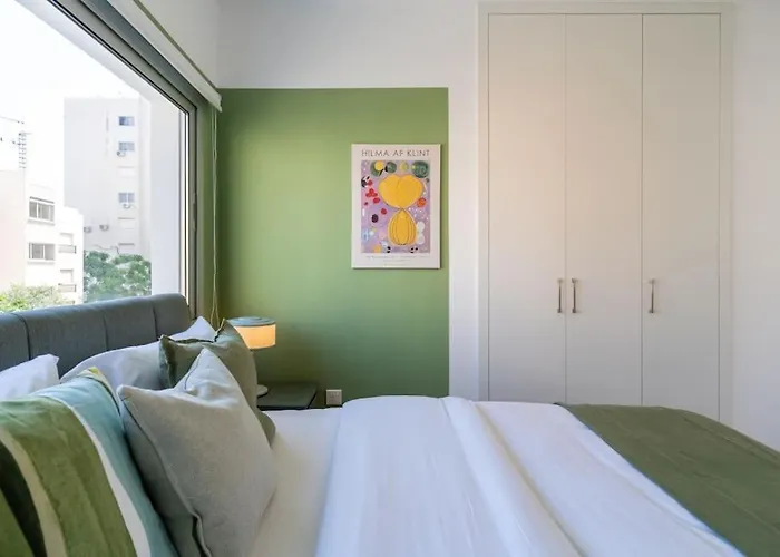 Hazel - 2-bedroom In